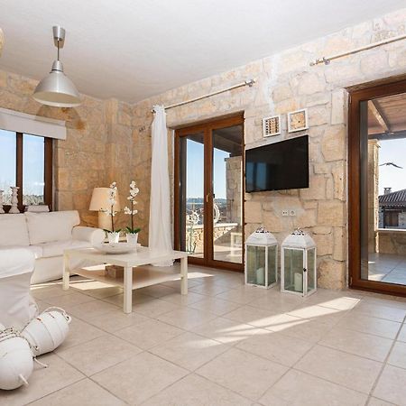 Pure White Suite Elani Сиври Экстерьер фото