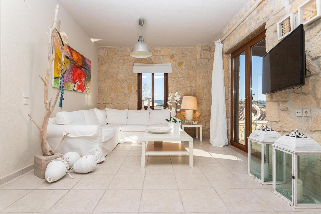 Pure White Suite Elani Сиври Экстерьер фото